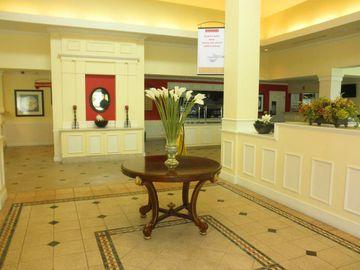 Hilton Garden Airport Hotel