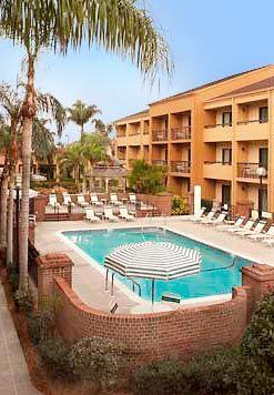 Courtyard Myers Cape Coral Hotel
