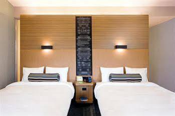 Hotel Aloft Airport 4*