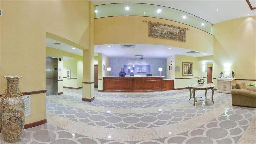 Express & By Ihg Hotel