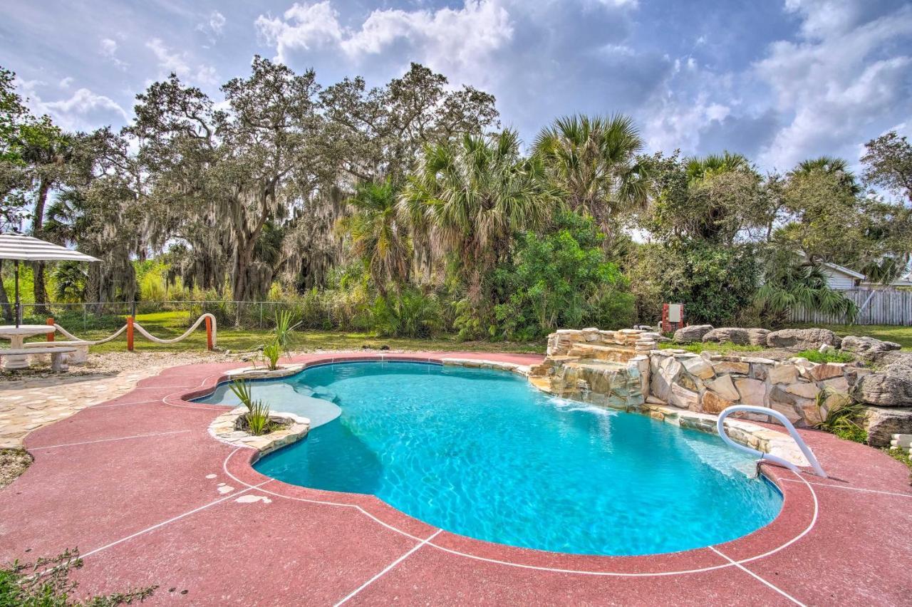 Holiday home Cozy With Deck And Pool 5 Mi To Beach! *