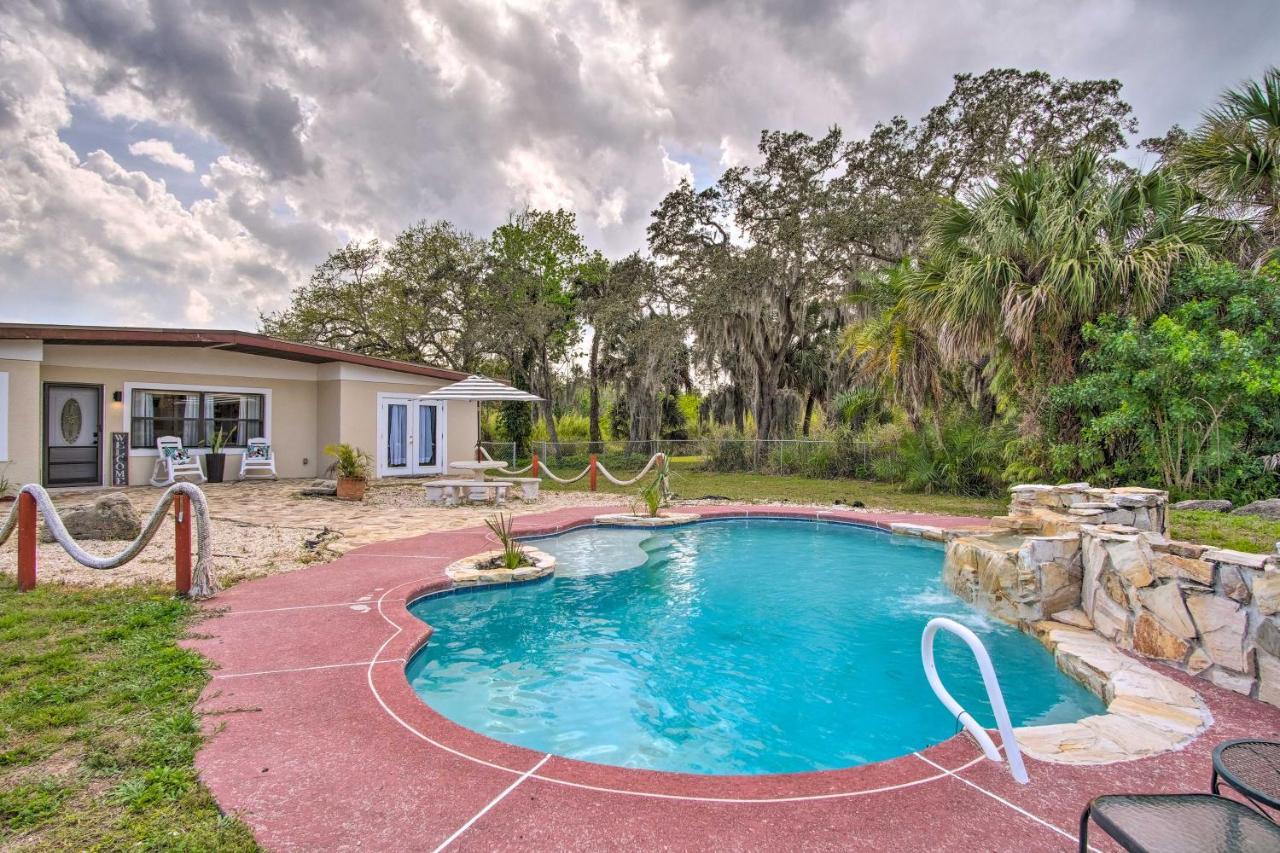 Holiday home Cozy With Deck And Pool 5 Mi To Beach! Melbourne
