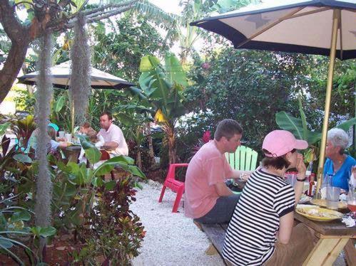 Bed & Breakfast Captiva Island Inn 3*