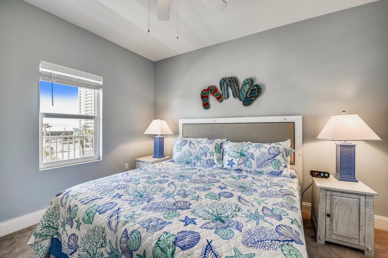 Holiday home Laketown Wharf #226 By Book That