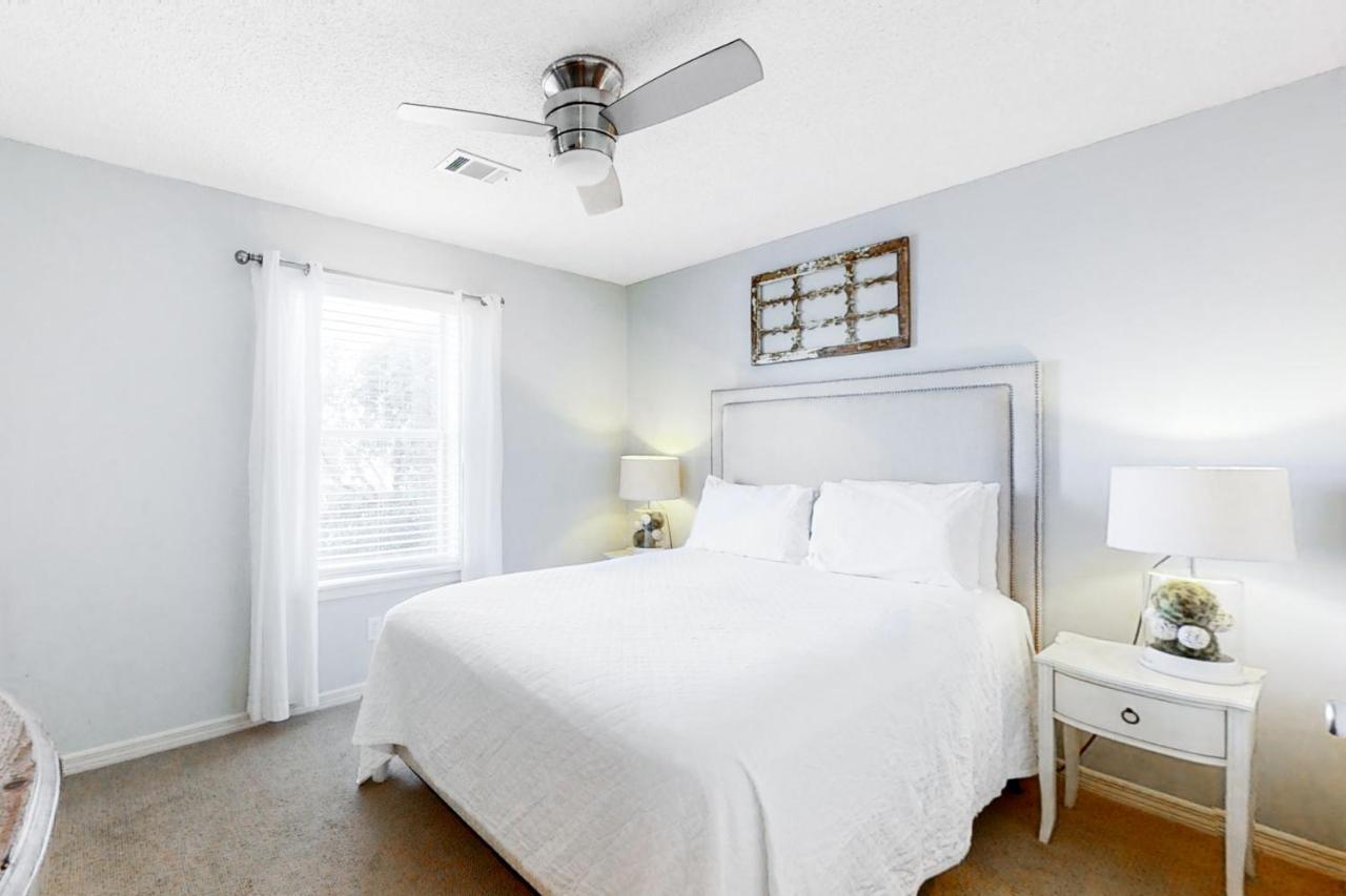 Beachside 1011 Apartment *