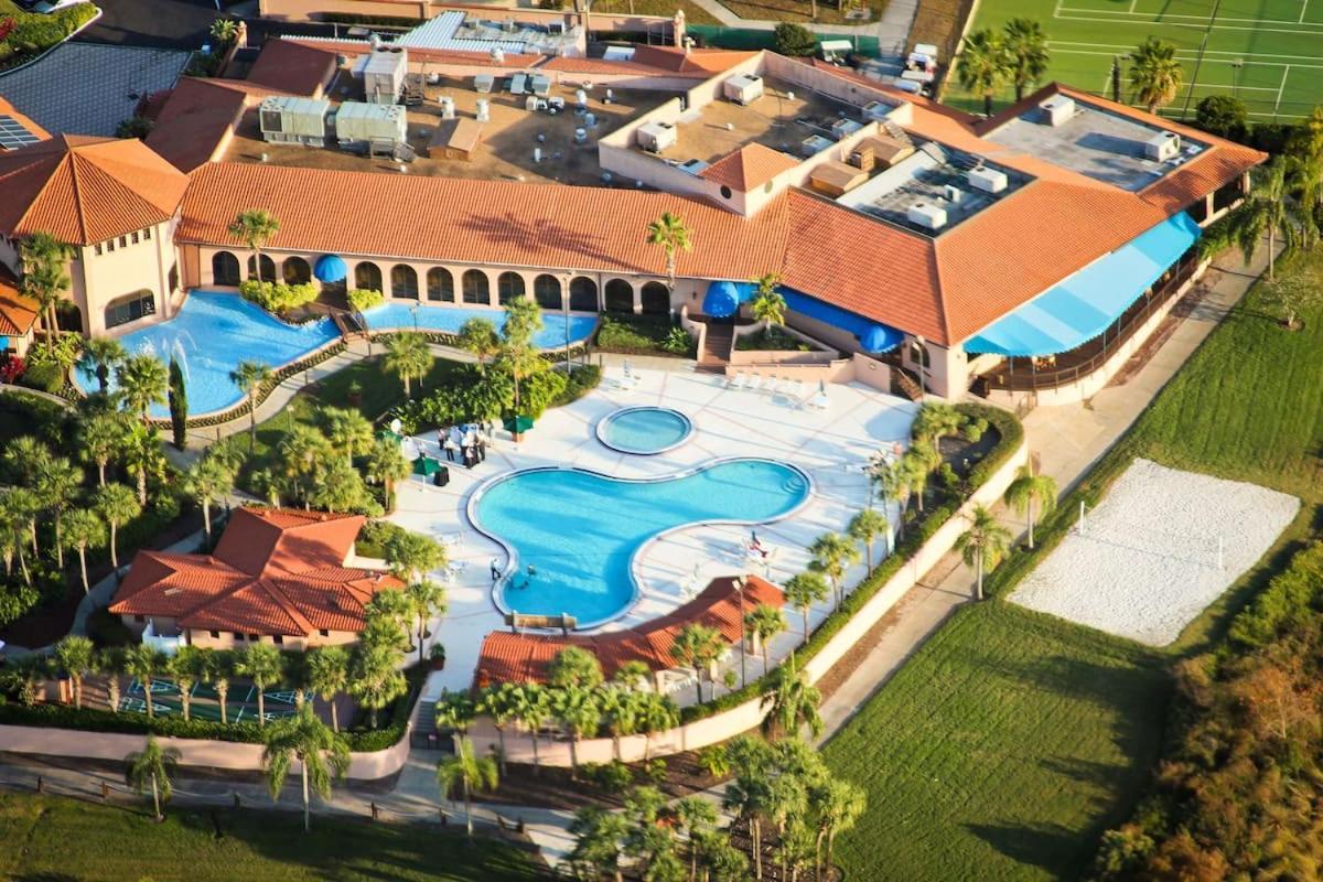 Westgate Lakes *