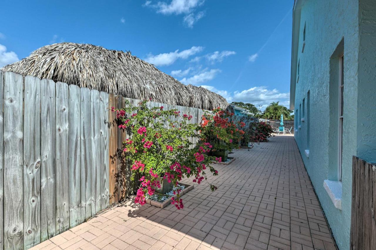Escape With Grill Walk To Beach! Holiday home *