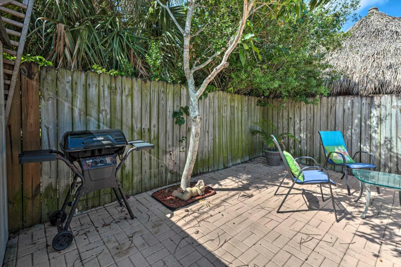Escape With Grill Walk To Beach! *