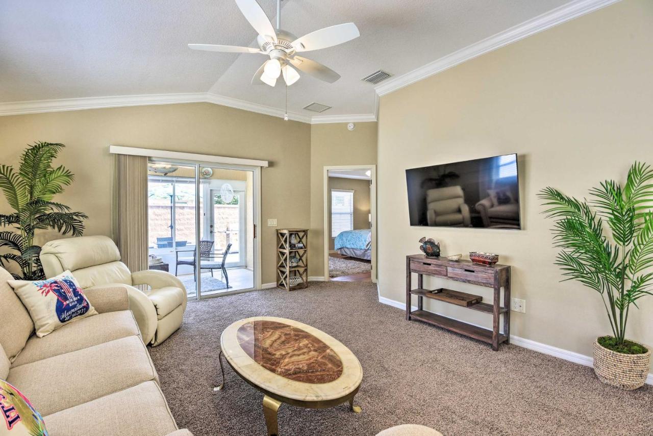 Sunny Courtyard With Patio Golf And Dine! *