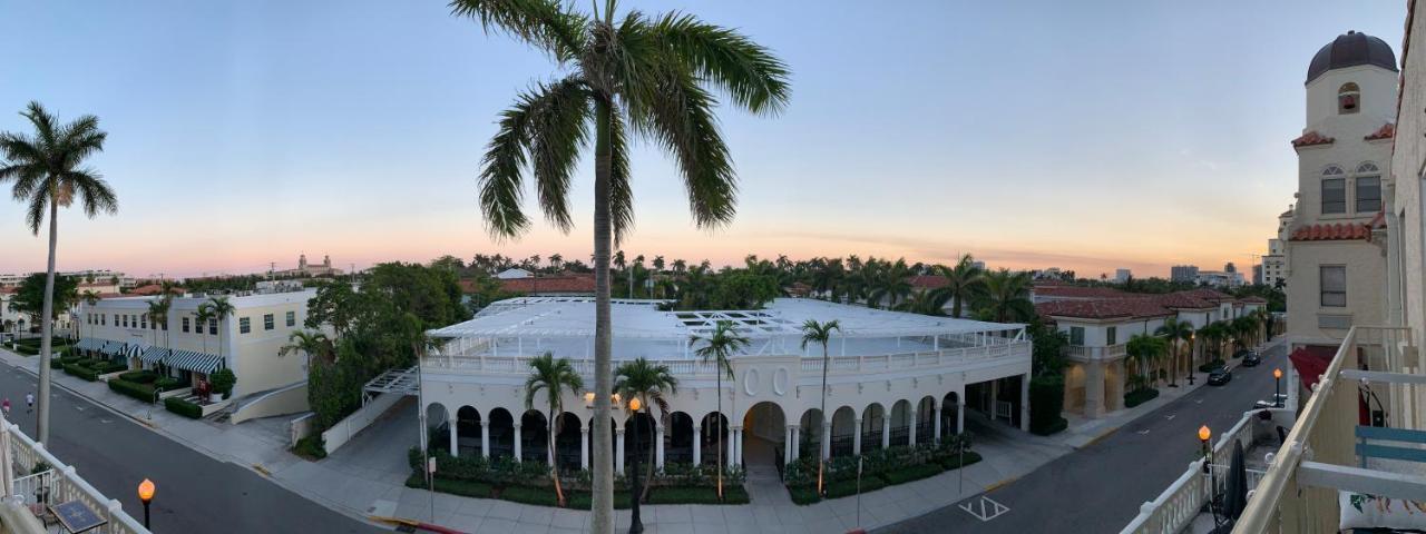 Palm With Juliette Balconies! 2 Blocks From Beach! Historic Landmark