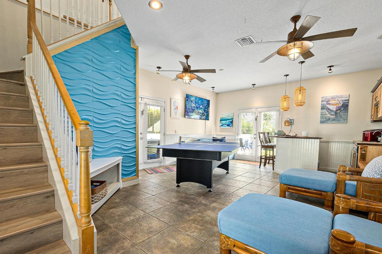 Fantasea Is The Perfect House With Pool And Hot Tub 4 Bed3 Bath With 2 Master * Palm Coast