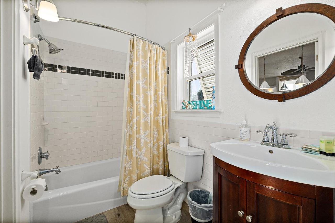 Holiday home Fantasea Is The Perfect House With Pool And Hot Tub 4 Bed3 Bath With 2 Master Palm Coast