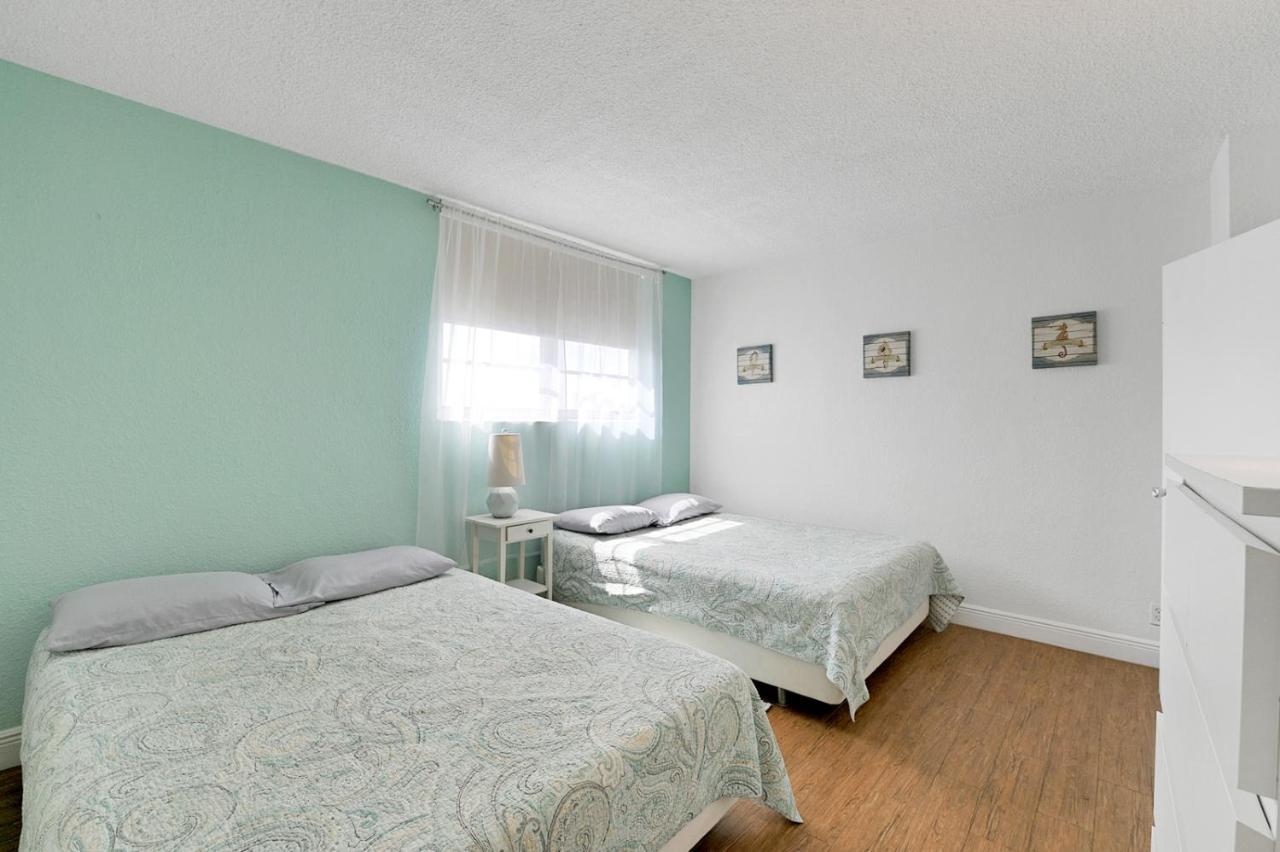 2 Bedrooms 2 Full Bathrooms Apt. On The *