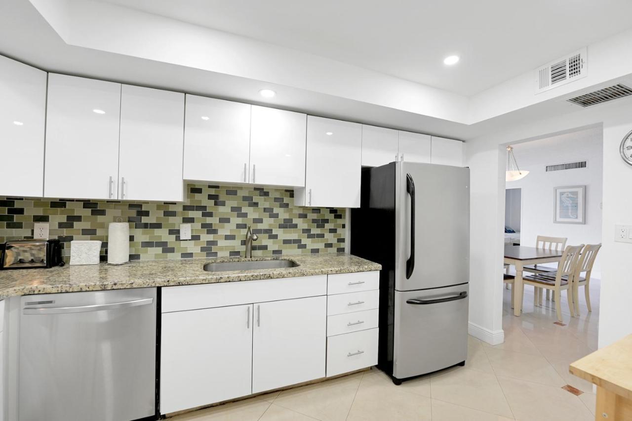 2 Bedrooms 2 Full Bathrooms Apt. On The Apartment *