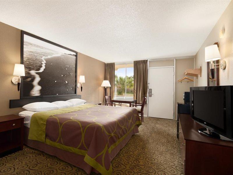 Hotel Super 8 By Wyndham Ormond
