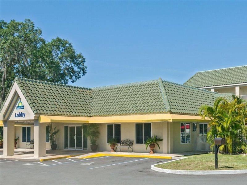 Days By Wyndham Town Center Hotel 3*
