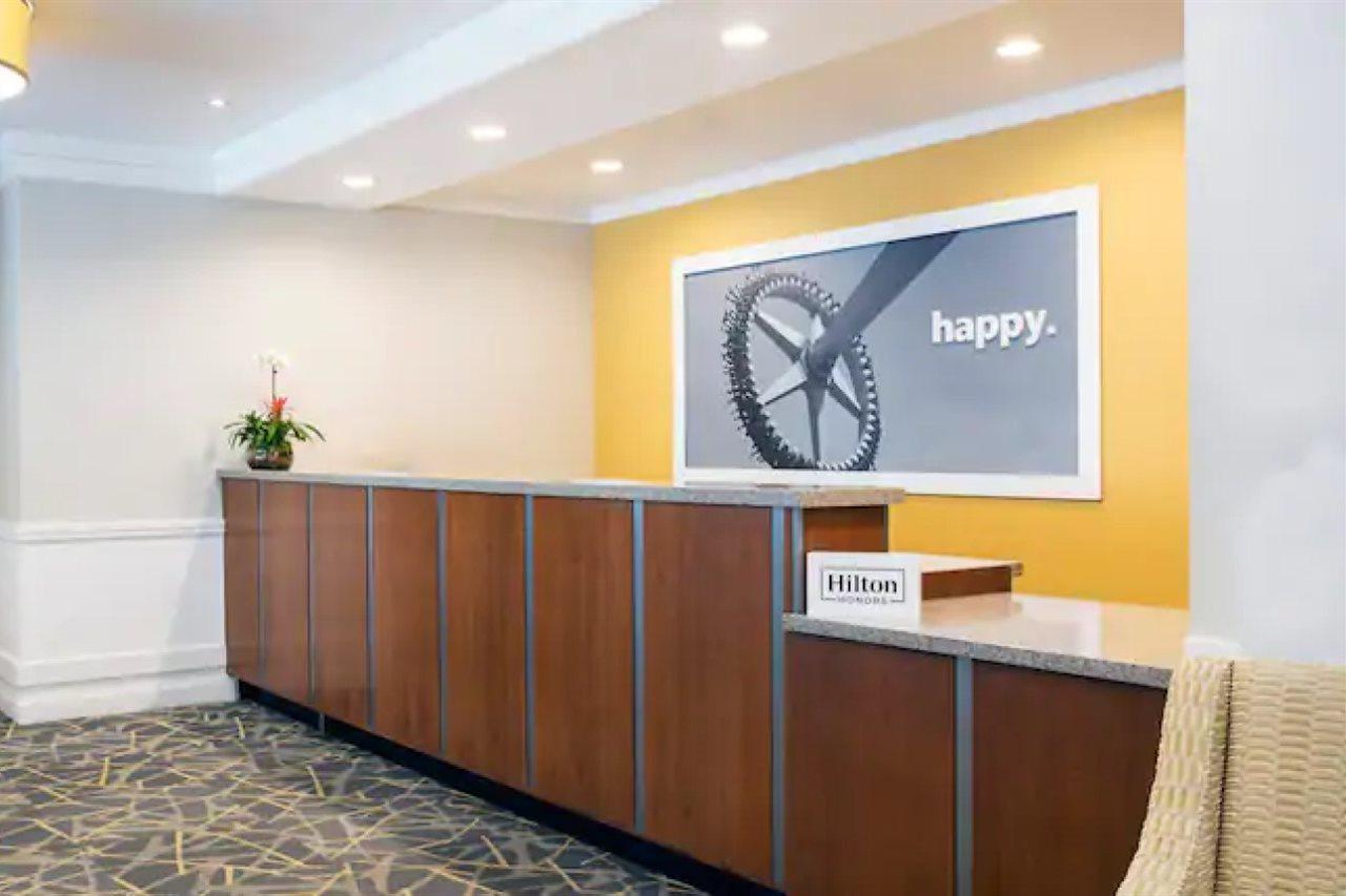 Hotel Hampton Hallandale Beach-aventura 3*