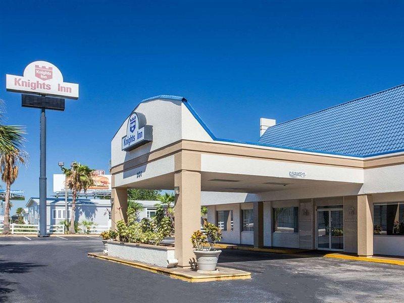 Knights - Plant Inn Plant City