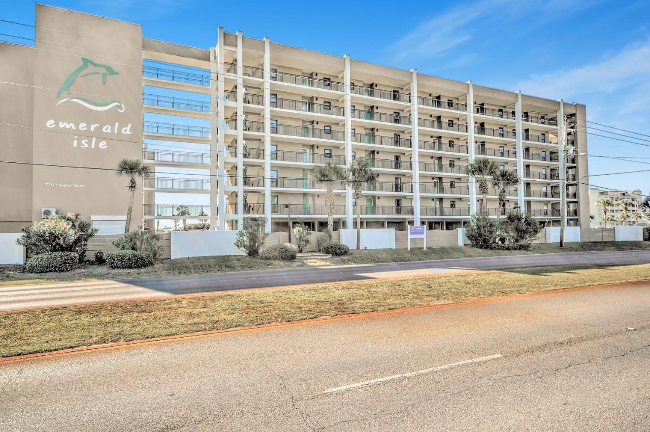 Emerald Isle 208 Apartment *