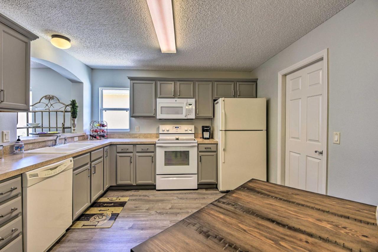 Courtyard With Lanai And Community Amenities! Villa The Villages