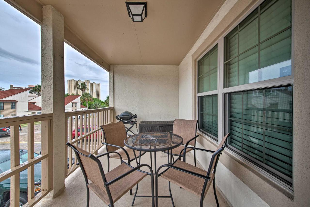 Apartment Pcb With Private Balcony And 3 Pools! *