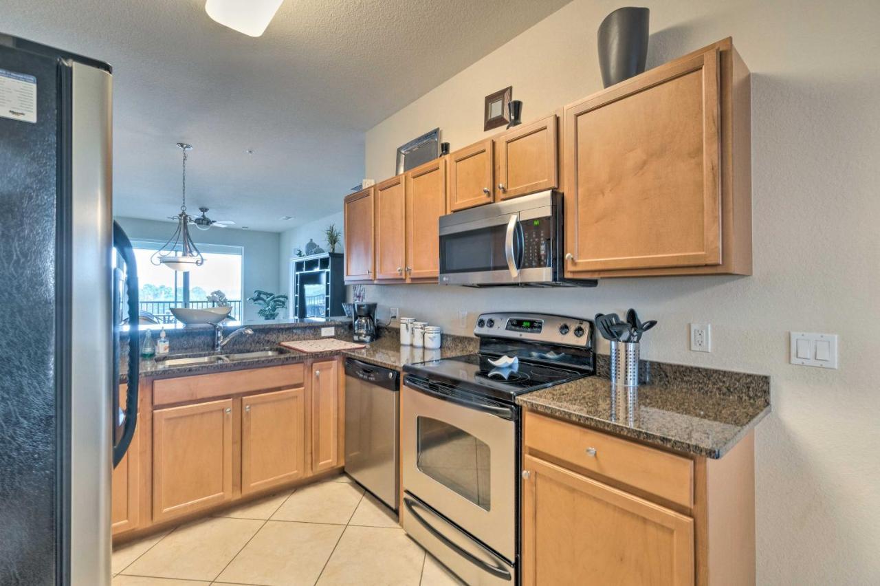 Apartment Modern River Country Club With Pool!