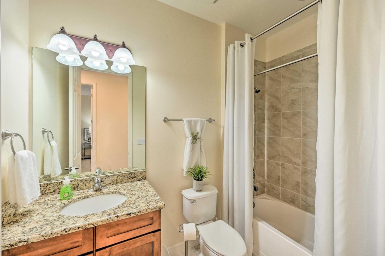 Holiday home Alluring Retreat With Amenities!