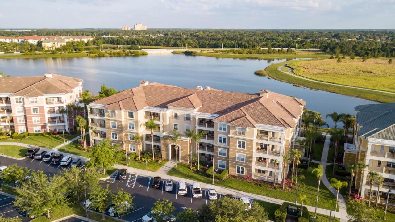 Parks- International Dr - Luxury Condominium- Fully Equipped - 3bed & 2 Bath-
