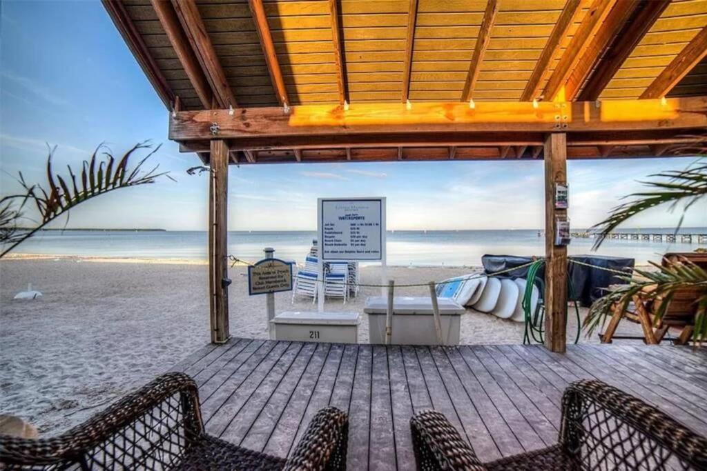 Apartment Bay View, Studio206, Steps Away! Pool+wifi Ruskin