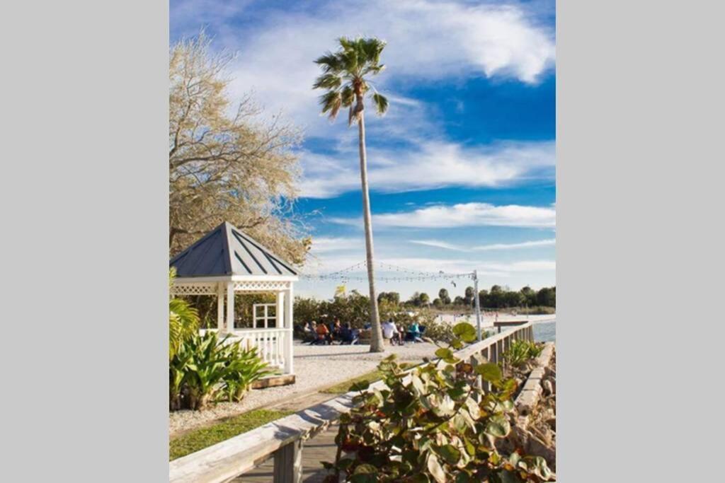 Bay View, Studio206, Steps Away! Pool+wifi *