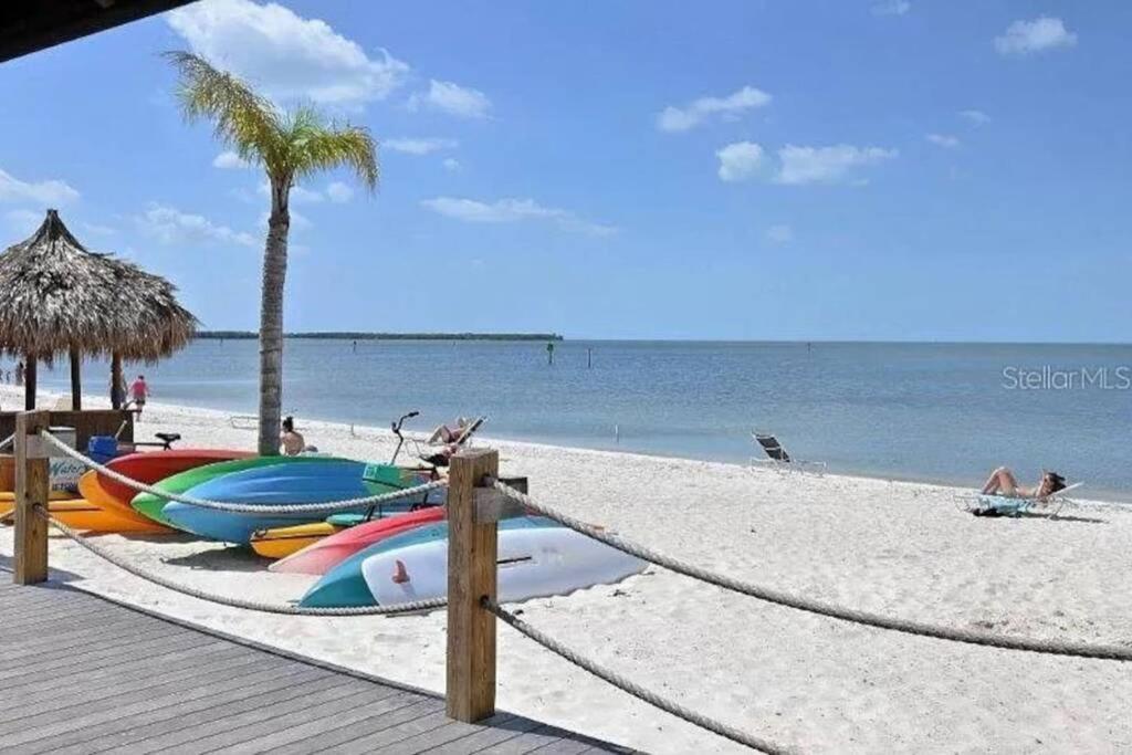 Apartment Bay View, Studio206, Steps Away! Pool+wifi *
