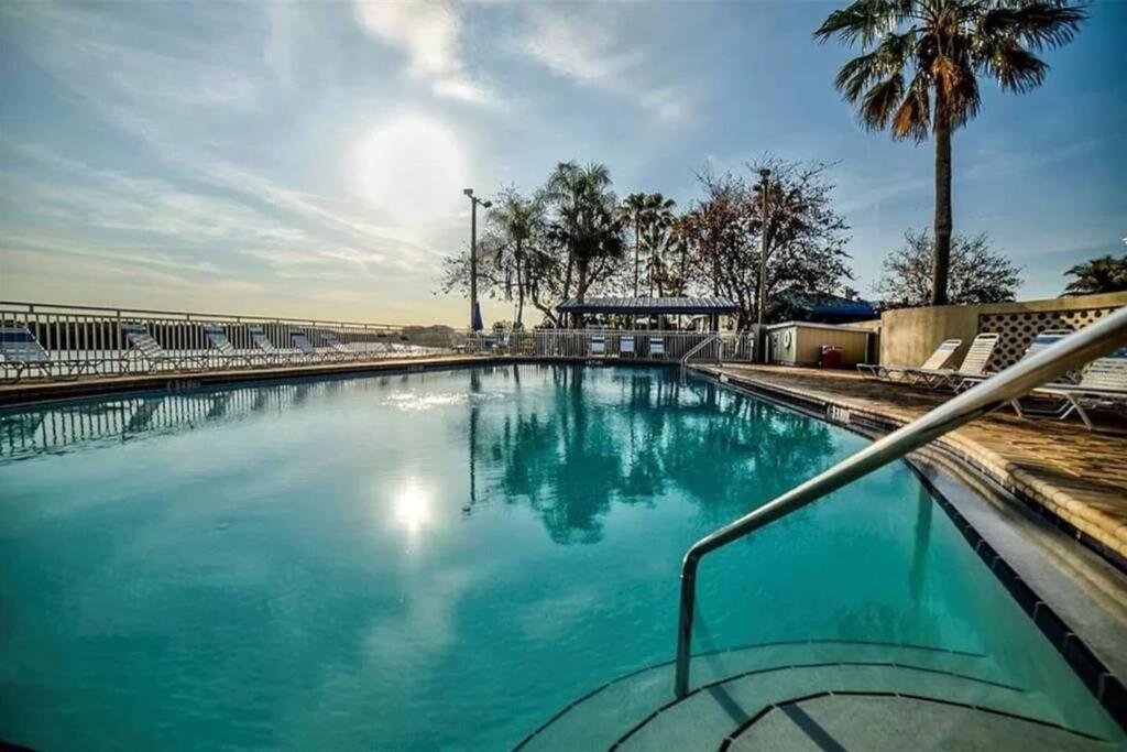 Apartment Bay View, Studio206, Steps Away! Pool+wifi