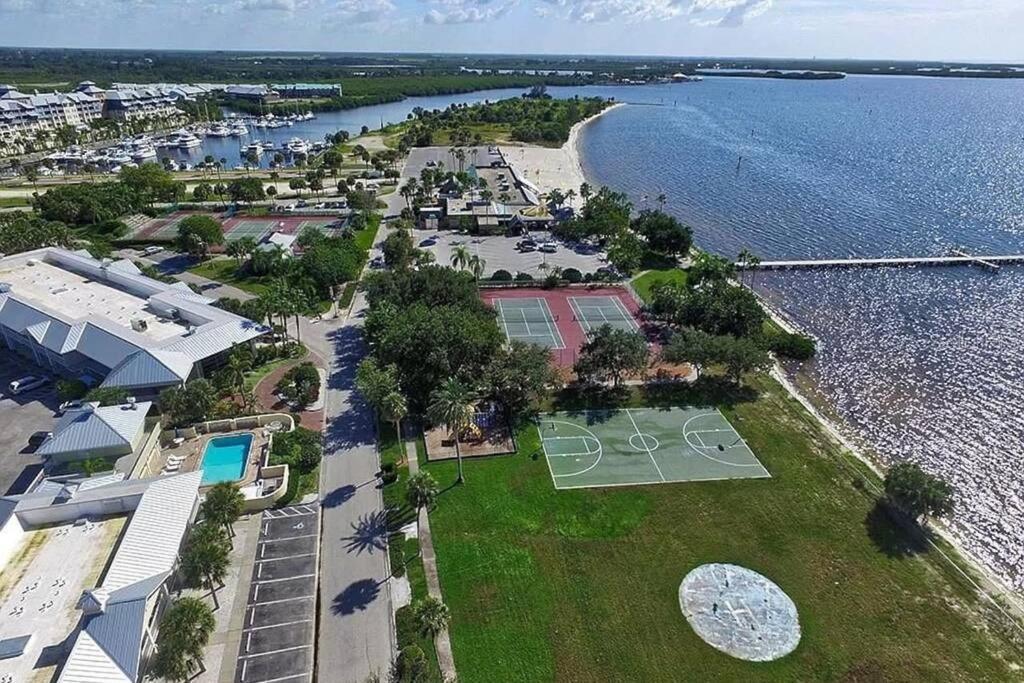 Bay View, Studio206, Steps Away! Pool+wifi *