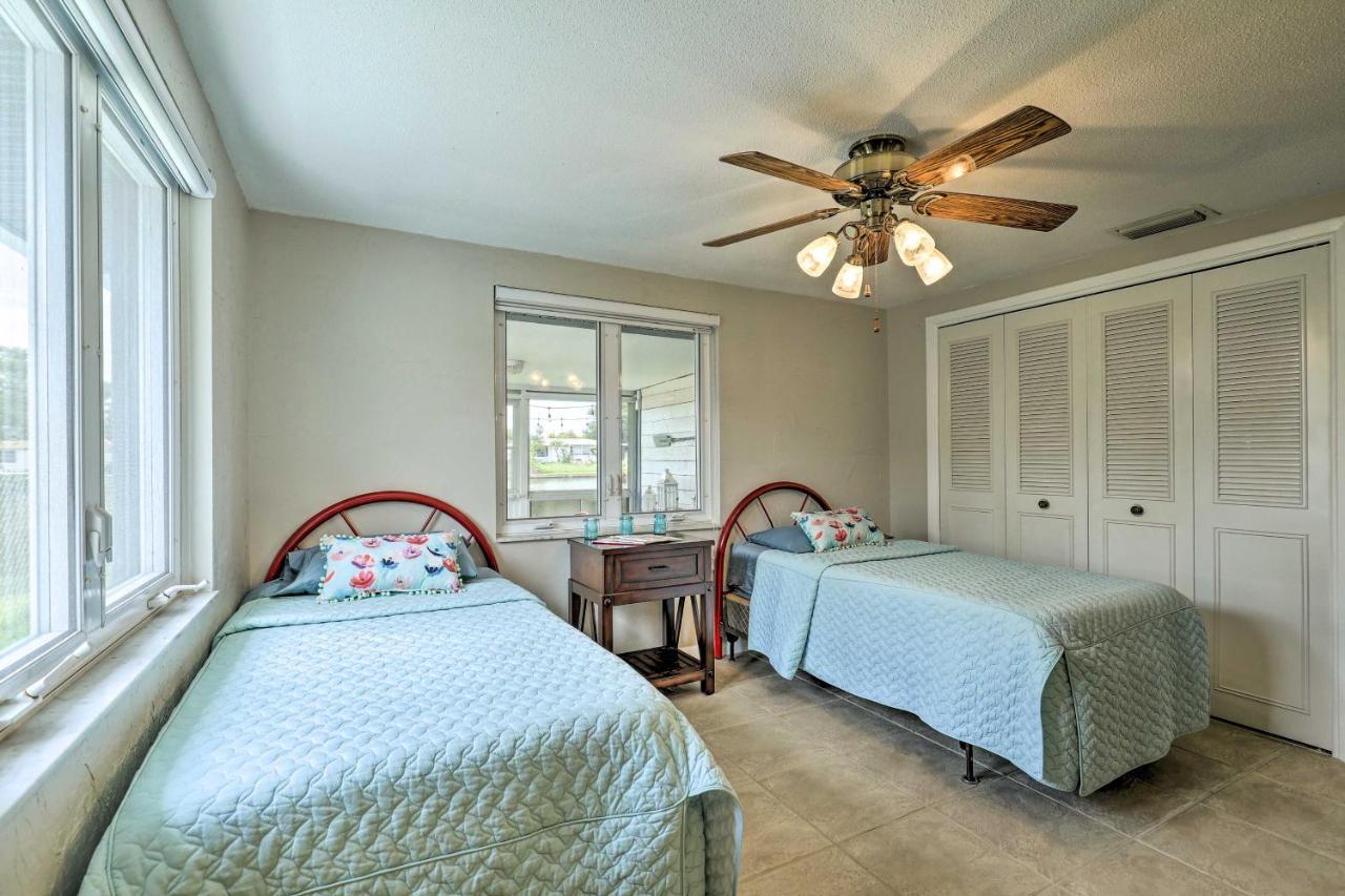 Charming With Patio, 7 Mi To Sunset Beach!