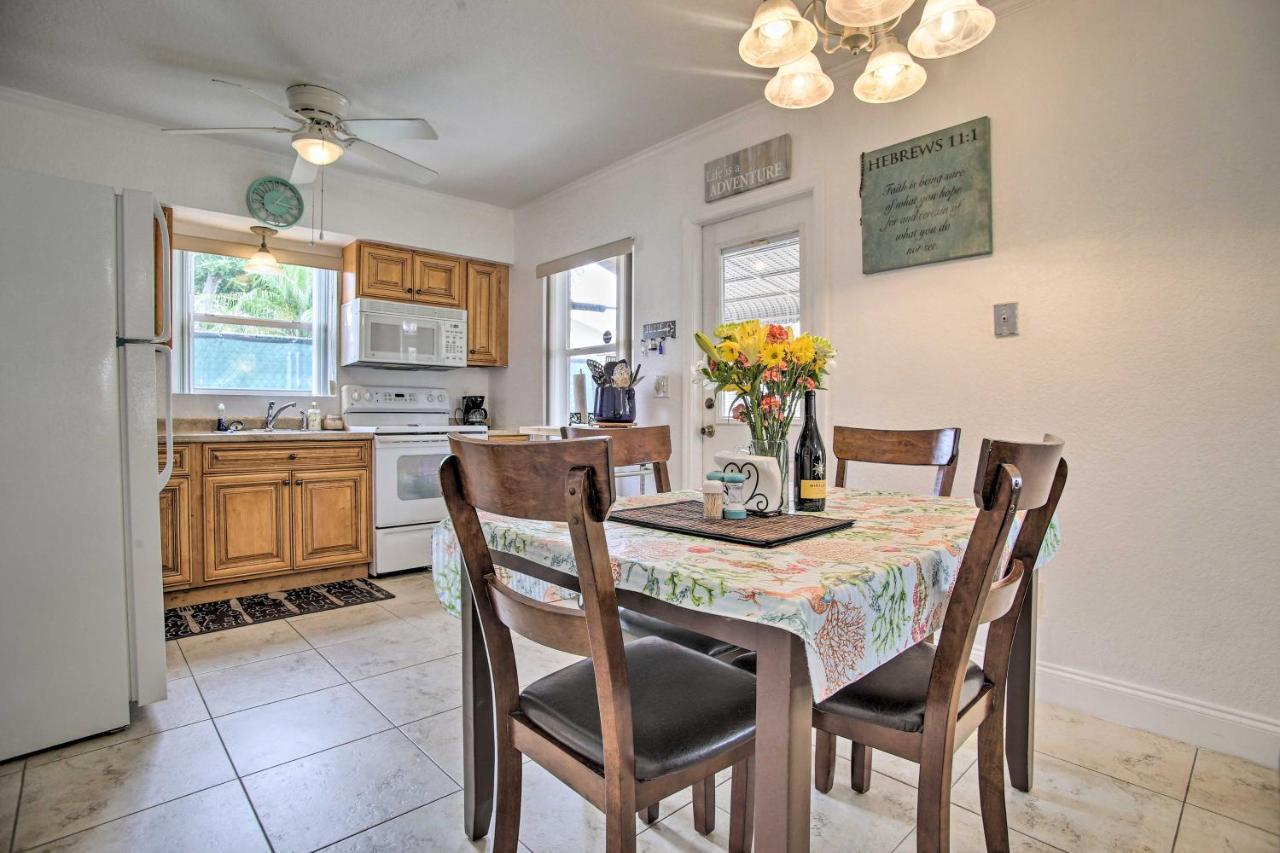 Holiday home 2 Mi To Boardwalk With Grill In Dania Beach!