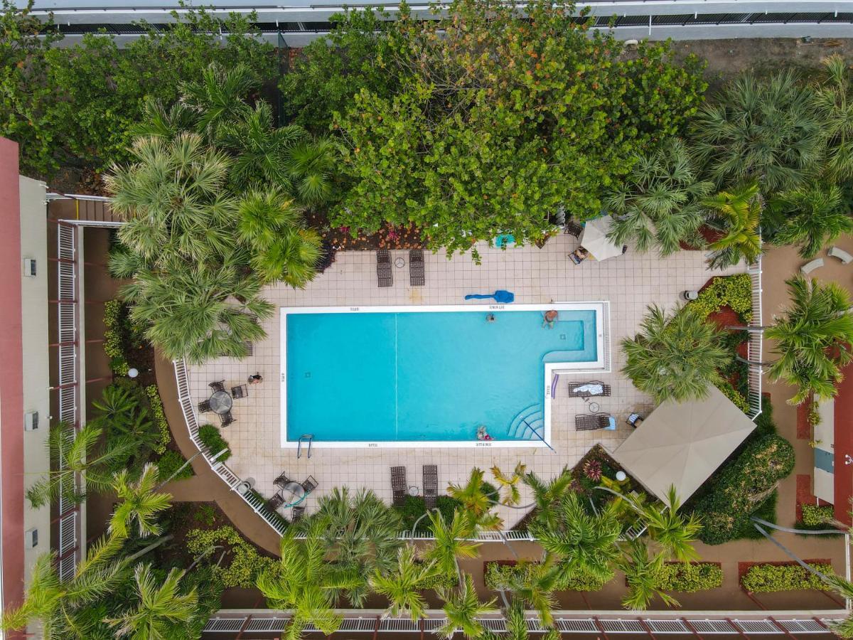 La Costa Club Hotel