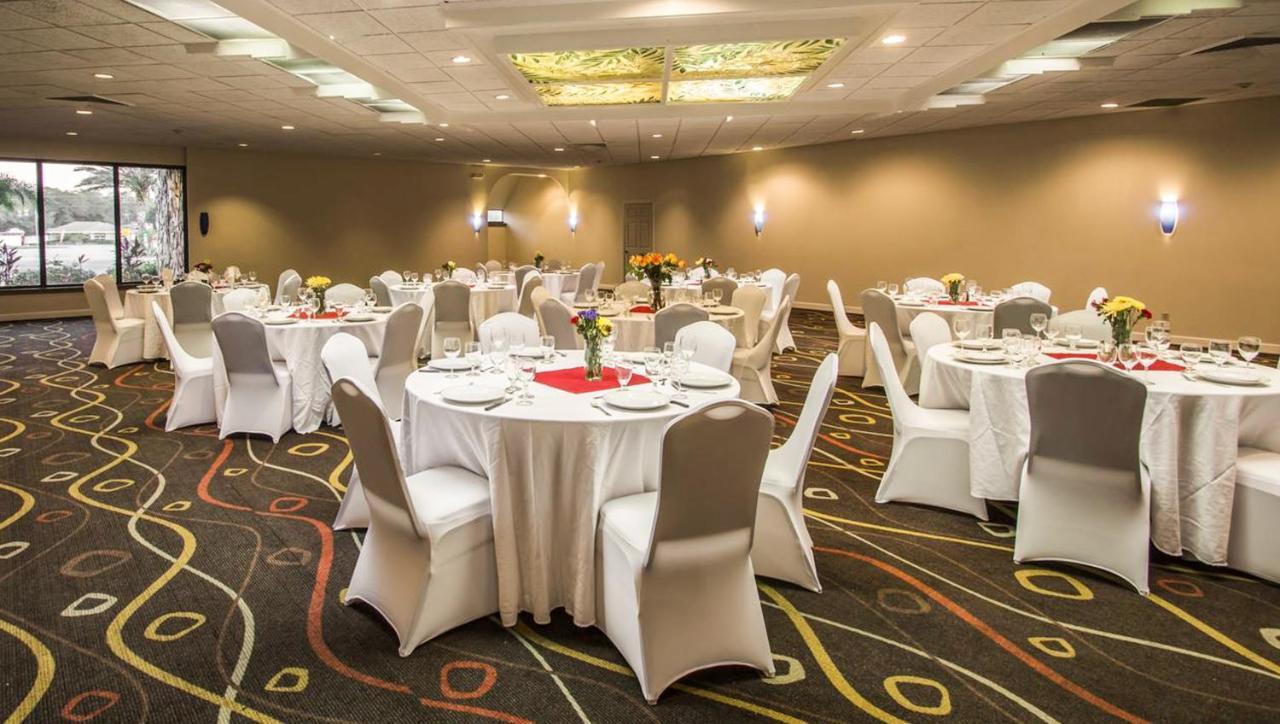 Hotel Magnuson Grand North