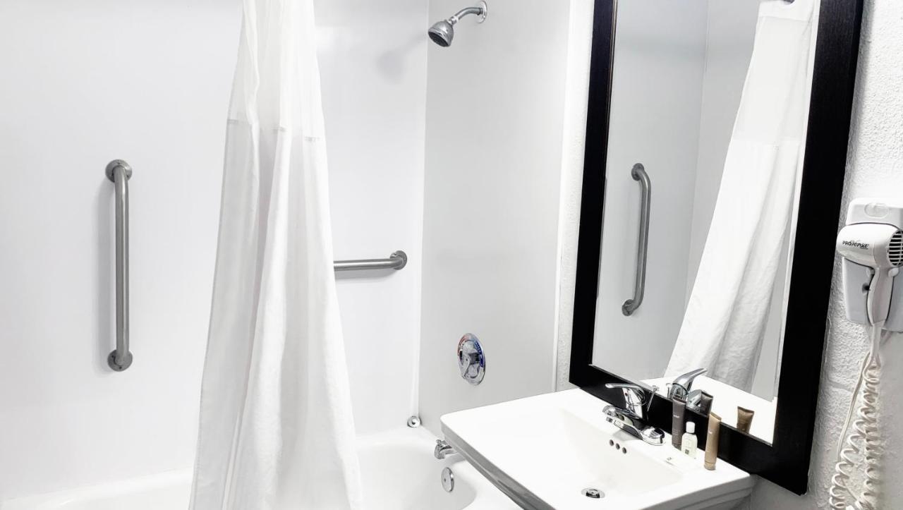 Magnuson Grand North 3* Sebring