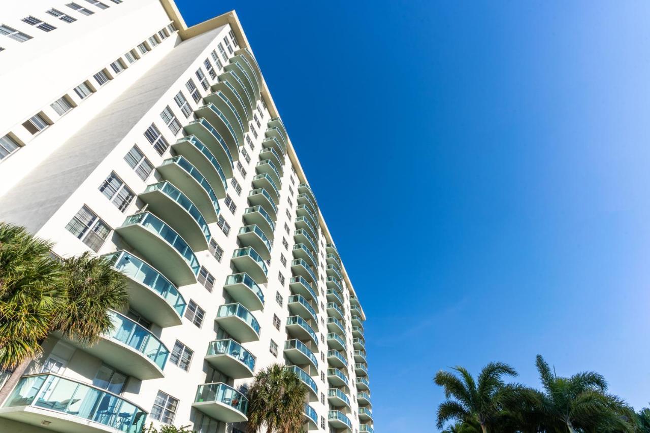 Sunny Isles Ocean Reserve Superb Aparthotel