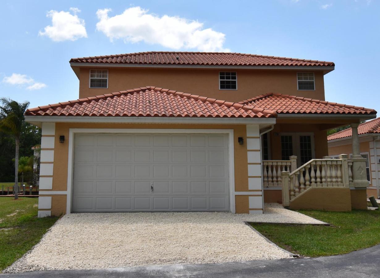 Tradewinds Marina Holiday home *