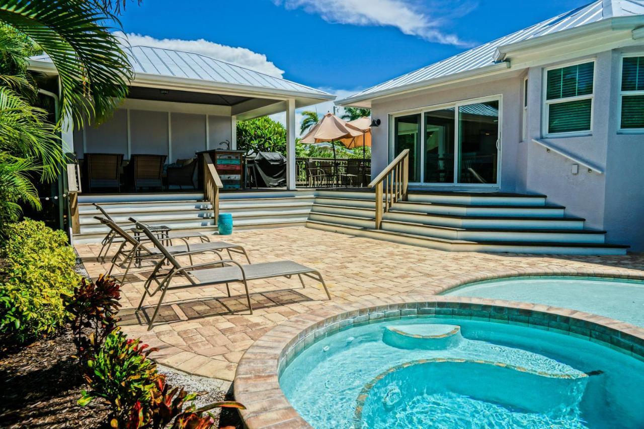 Holiday home Mermaids Crossing By Retreats Holmes Beach