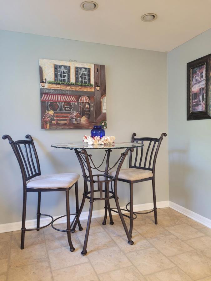 Full Bungalow With Swimming Pool * Fort Pierce