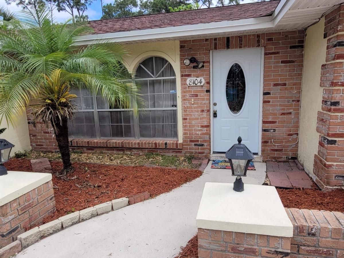Full Bungalow With Swimming Pool * Fort Pierce