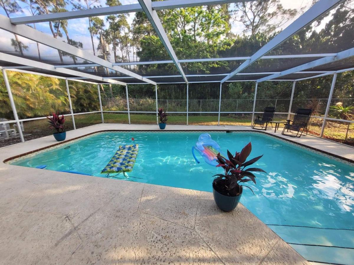 Full Bungalow With Swimming Pool