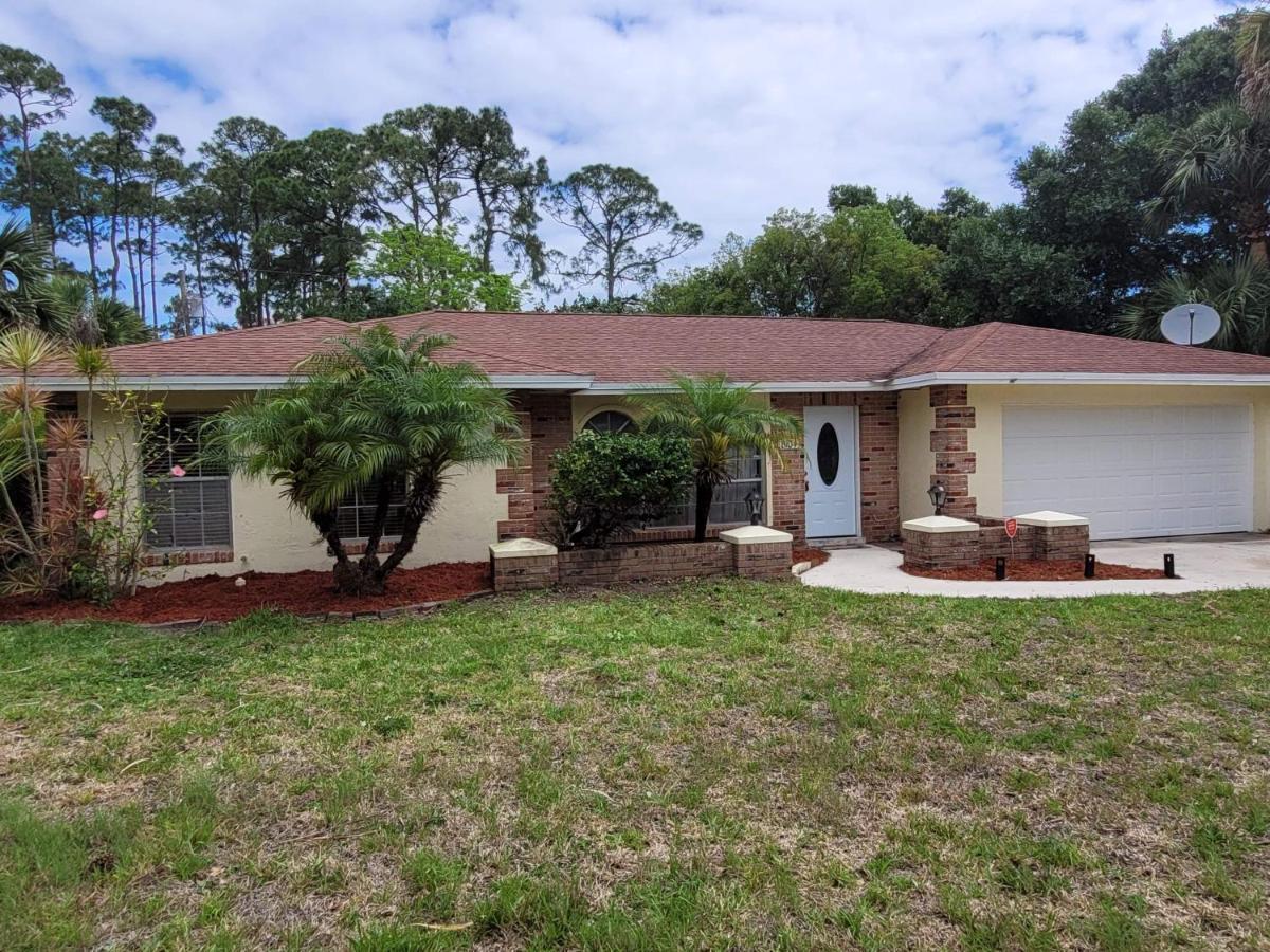 Holiday home Full Bungalow With Swimming Pool Fort Pierce