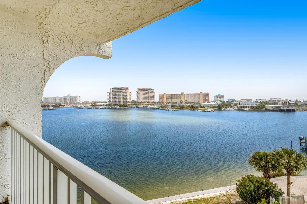 Apartment Dolphin Point #406a *