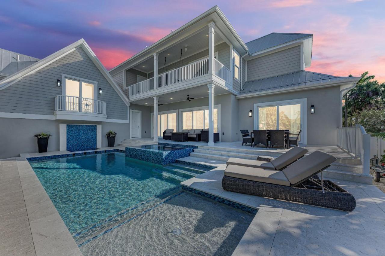 Just Beachy By Retreats *