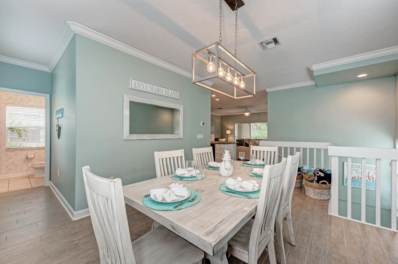 Kicback By Retreats Holiday home Holmes Beach
