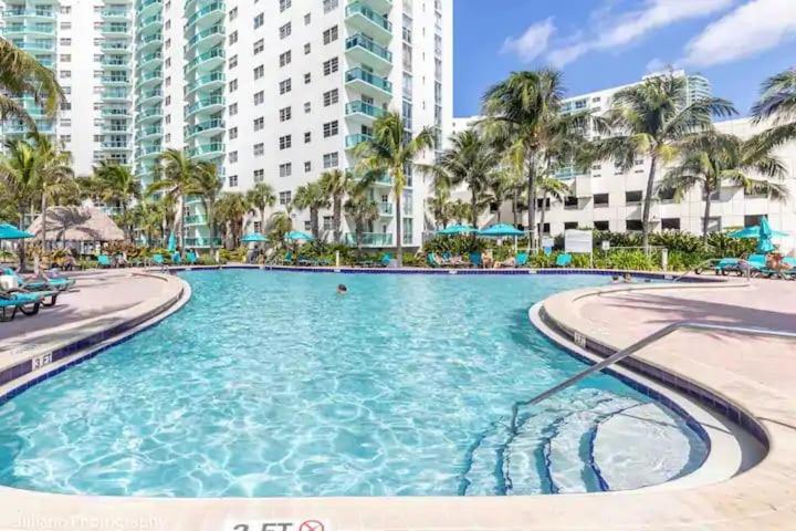 Apartment Beach Hollywood