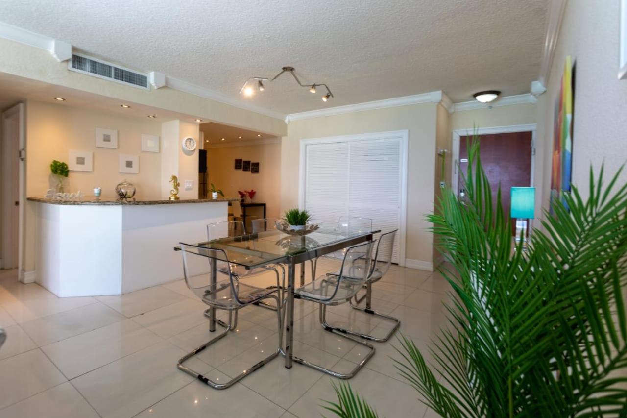 Beach Apartment *